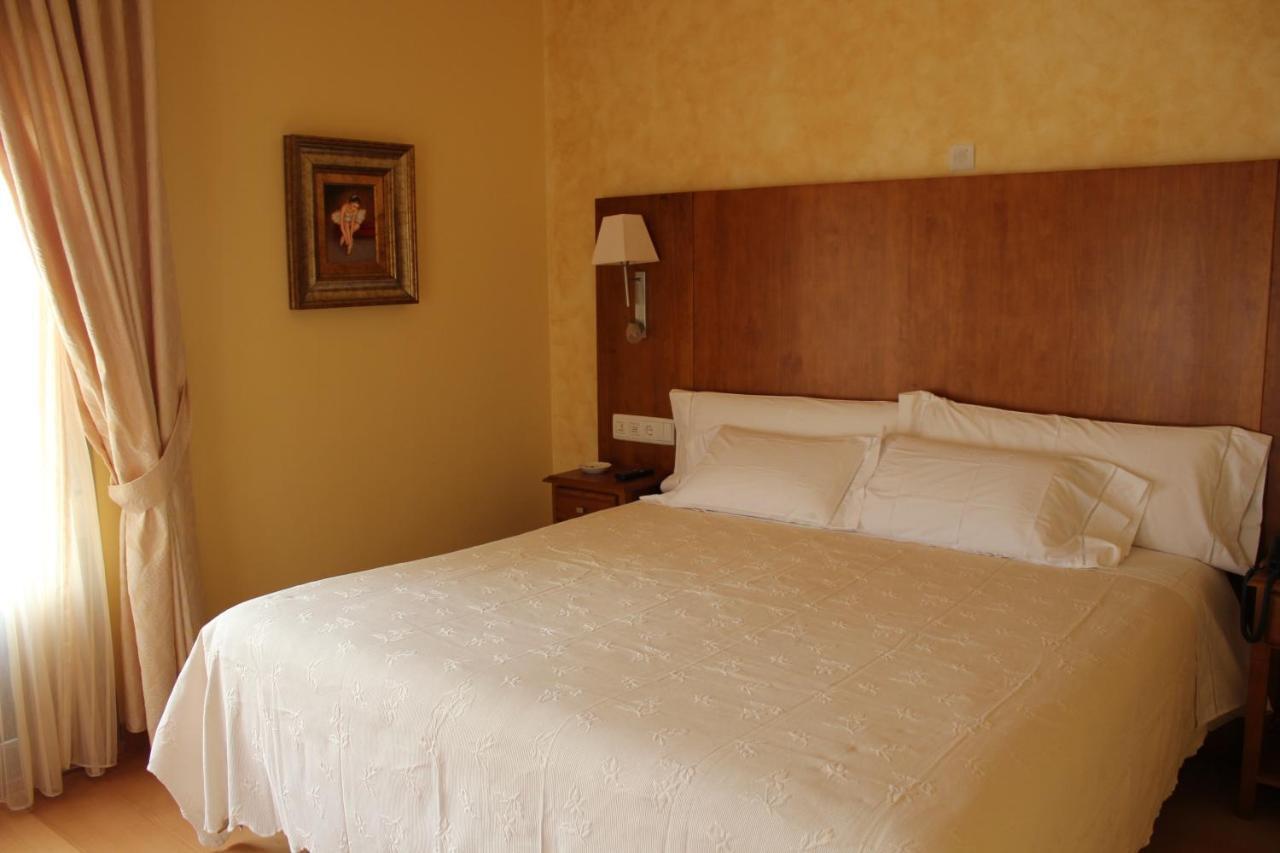 Hotel Villa De Larraga Zimmer foto